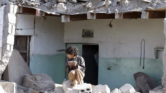 Saudi air strikes launched as ‘civil war’ grips Yemen