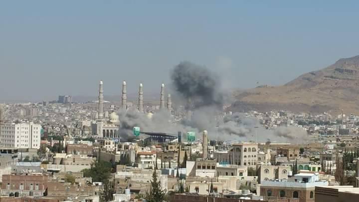 صحيفة : قصف «هستيري» على صنعاء… وهادي تحت مقصلة التفجيرات