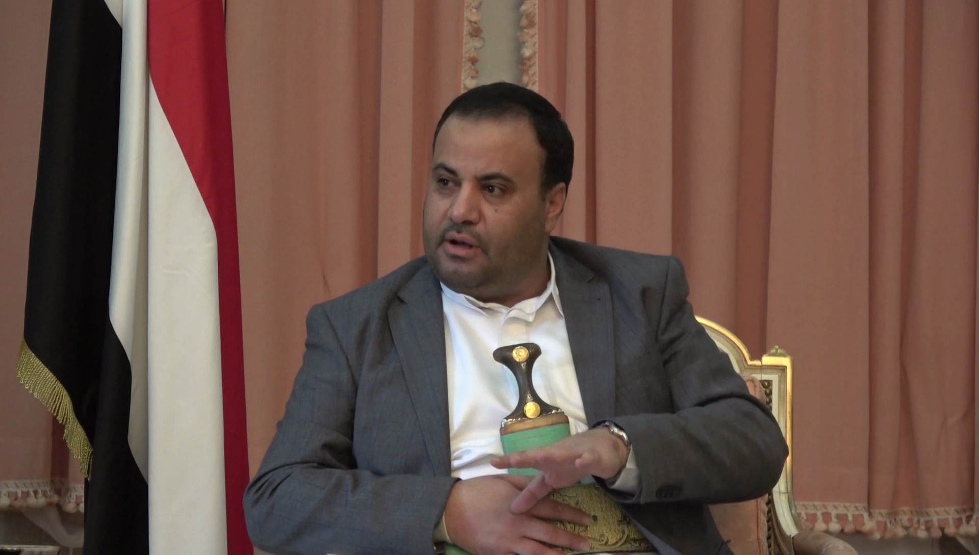 الصماد يحذر من تورط الولايات المتحدة بشكل مباشر في اليمن ويكشف عن محاولات فاشلة لشراء الذمم وتشكيل طابور خامس
