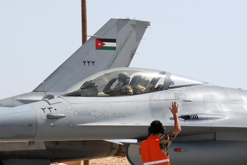 معارك الحدود تشتعل عقب إسقاط الصواريخ اليمنية طائرة F16 أردنية بنجران