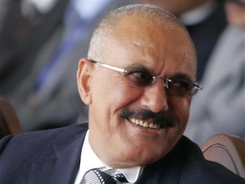 سر صمت صالح عن إتخاذ موقف من إنتقالي الجنوب وصراعات الشرعية