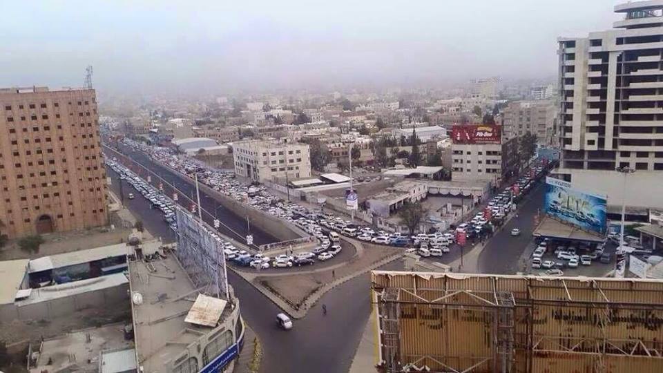 صنعاء : السلطات الأمنية تفض تظاهرة إحتجاجية