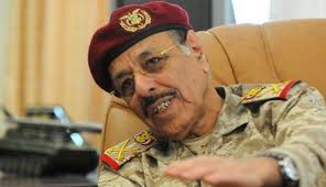 الأحمر يدعم قيادات مؤتمرية في صنعاء للهجوم على “الحوثيين”