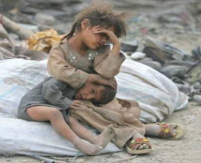 بسبب الحصار ومنع صرف الرواتب 20 مليون يمني مهددون بالمجاعة والموت جوعا