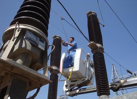 حكومة صنعاء توافق على مشروع قرار تنظيم نشاط محطات توليد الكهرباء