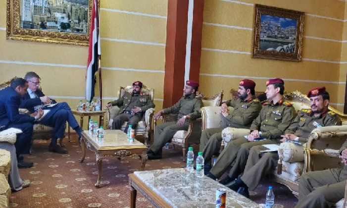 المستشار العسكري للمبعوث الأممي يلتقي رئيس اللجنة العسكرية لصنعاء