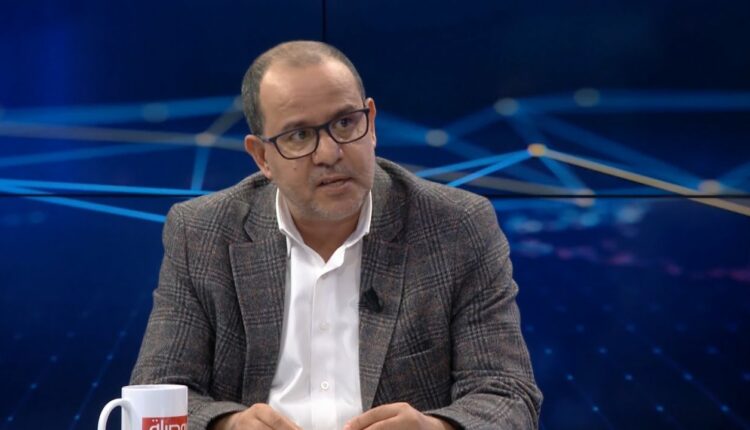 مستشار علي محسن يكشف عن قرارات مرتقبة تم التوافق عليها سعودياً وإماراتياً