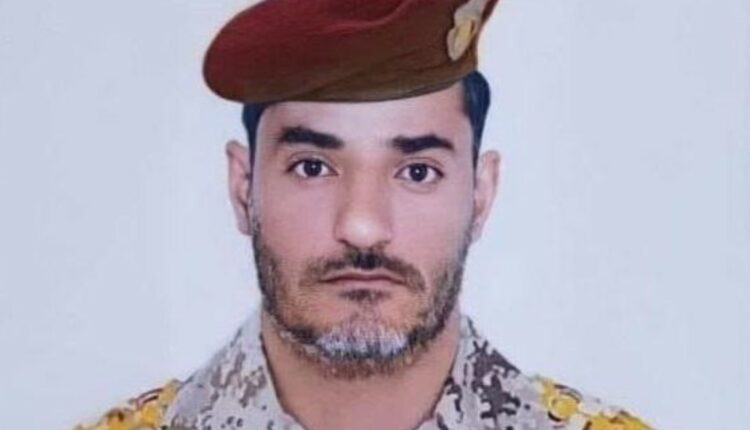 بسبب مشادة سعودي يقتل قائد لواء الصقور الموالي للشرعية في جيزان دهسا