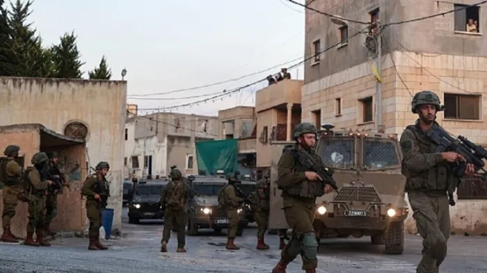 استشهاد فلسطيني وإصابة العشرات برصاص قوات العدو في مدن الضفة الغربية