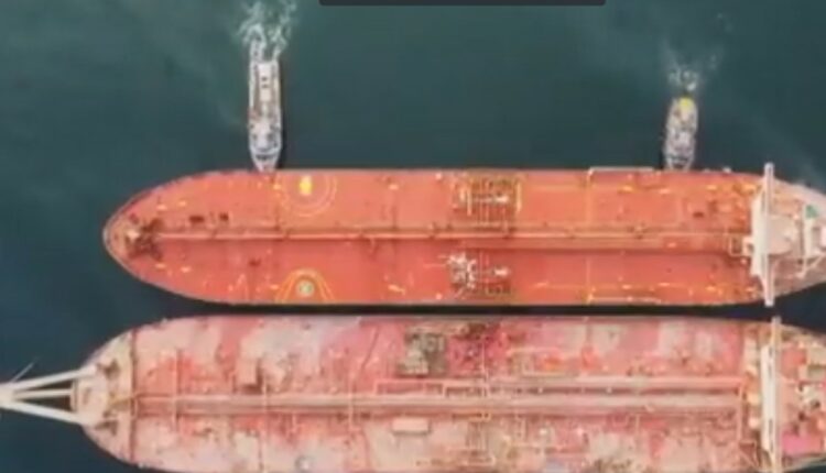 صنعاء تعلن انتهاء نقل شحنة النفط من خزان صافر إلى السفينة “اليمن”