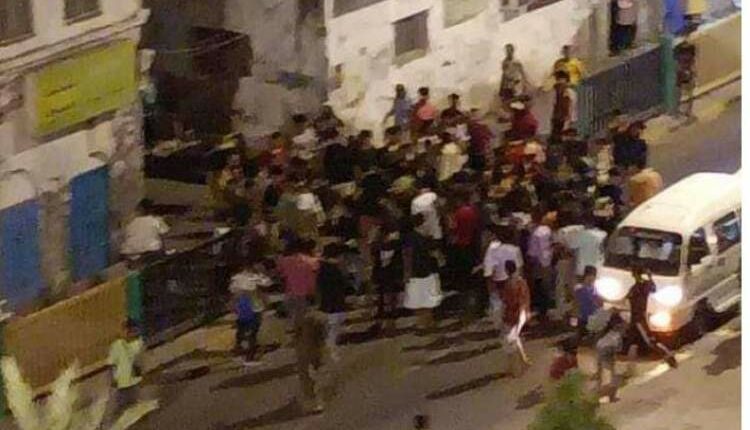 سقوط عدد من الجرحى في اشتباكات في عدن
