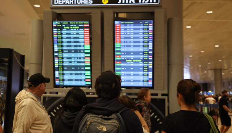 شركات طيران دولية تعلق رحلاتها من تل أبيب