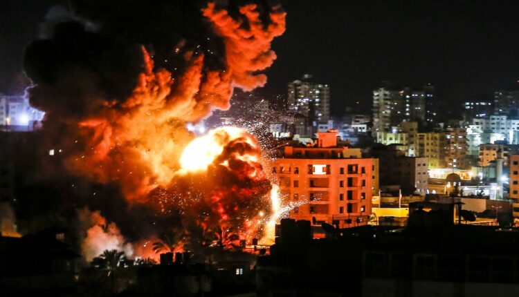 ارتفاع عدد الشهداء في غزة والأونروا تحذر من توقف عملياتها الإنسانية
