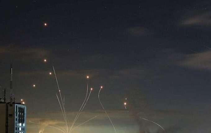 هجوم صاروخي للقسام يستهدف “تل أبيب”