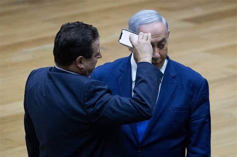 انعدام الثقة في البيت الصهيوني حراس نتنياهو يفتشوا رئيس أركان جيشه