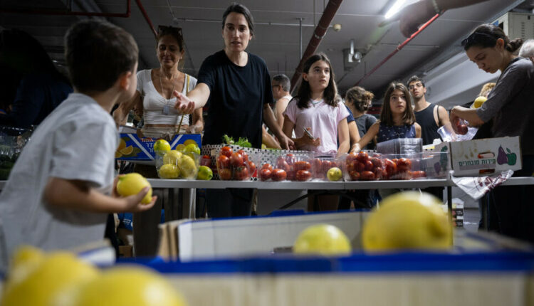إسرائيل تعري الخونة..الأردن وتركيا تؤمن احتياجاتها الغذائية منذ الـ8 من أكتوبر