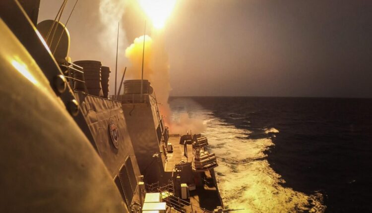 تقرير لأستاذ الاستراتيجيات بكلية الحرب البحرية الأمريكية يناقش “المدرسة اليمنية الجديدة في الحروب البحرية”