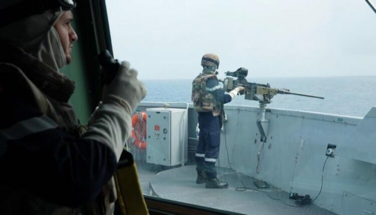 قناة فرنسية تكشف عن معاناة قواتها البحرية في البحر الأحمر