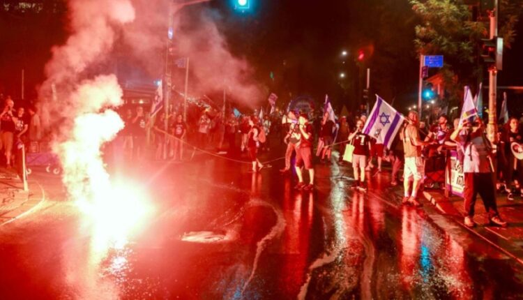 نتنياهو تحت ضغط متزايد .. مستوطنون يشعلون النار في القدس المحتلة “بالفيديو”