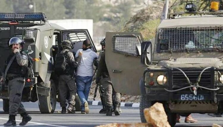 الاحتلال الإسرائيلي يعتقل 22 فلسطينيًا من الضفة الغربية