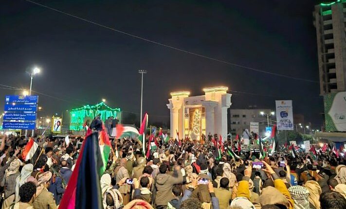 صنعاء..خروج شعبي في جولة فلسطين تأييداً لمهلة قائد أنصار الله للعدو الصهيوني