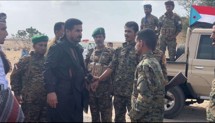 الانتقالي يعاود تطويق لحج.. وتصدع داخلي يهدد معقله في عدن