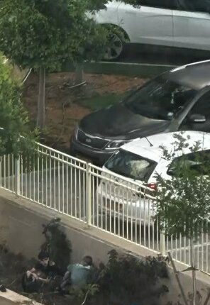 صواريخ يمنية تهز “تل أبيب” والقدس وتُعطّل حركة الطيران وسط ذعر المستوطنين