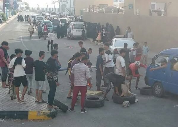 وفاة مواطنة في عدن جراء انقطاع الكهرباء وموجة الحر.. وغضب شعبي يتصاعد
