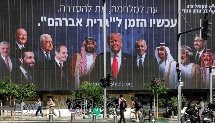 ارتباط أمريكي مصيري بالكيان الصهيوني.. والأنظمة العربية تركع بذل