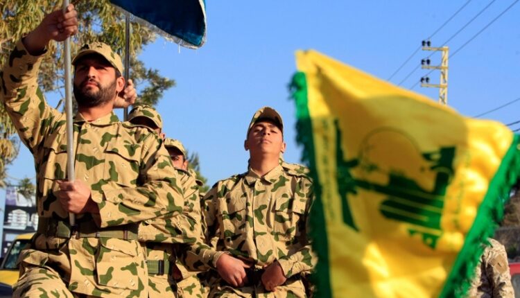 عقيد إسرائيلي يحذر: حزب الله أقوى مما تظنون ويستحيل أن يترك سلاحه