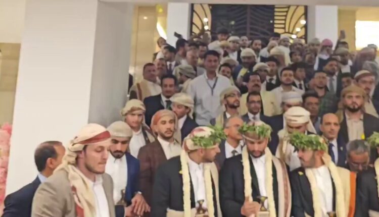 فضيحة دعوات زفاف مزورة تضع نجل صالح في مأزق بين الجالية اليمنية بأمريكا