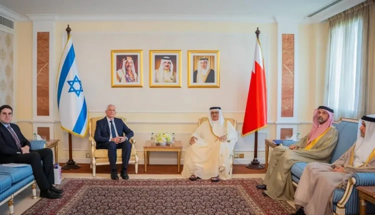 حماس تندد باستقبال البحرين سفير إسرائيل الجديد: مشهد “مخزٍ” يتعارض مع مقررات قمة التعاون الإسلامي