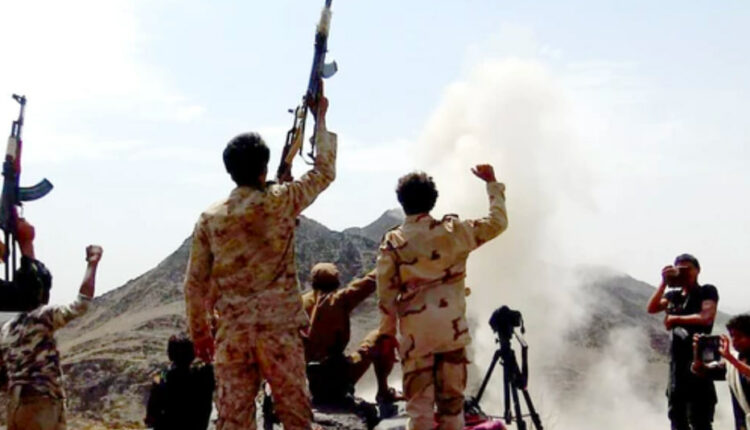 عرض عسكري ومناورة قتالية لخريجي دورات طوفان الأقصى في باجل وصعدة