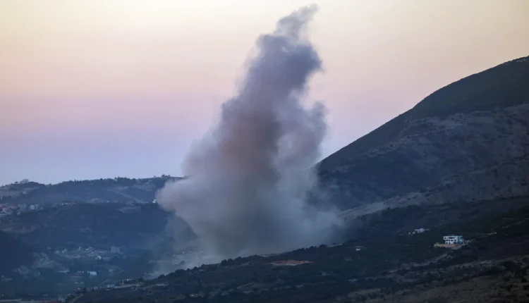 غارات إسرائيلية تقتل لبنانيين ويونيفيل تؤكد عرقلة انتشار الجيش اللبناني