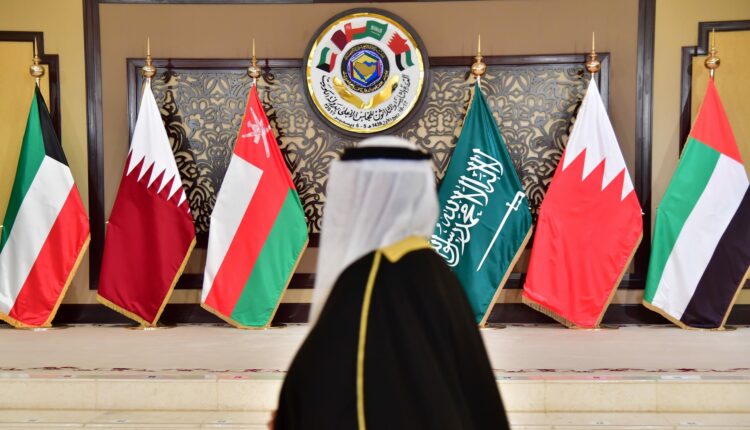 مجلس التعاون يقرع ناقوس الخطر حول انهيار اقتصادي في عدن