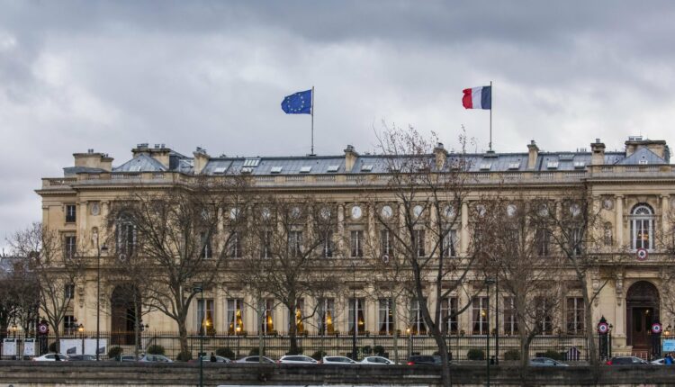 فرنسا تدين استهداف الاحتلال لليونيفيل في جنوب لبنان وتصفه بالأخطر منذ وقف إطلاق النار