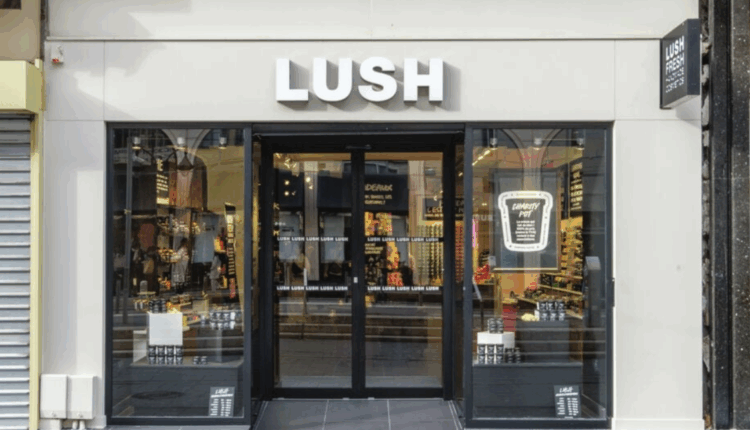 شركة “لش” تغلق متاجرها في بريطانيا تضامناً مع غزة