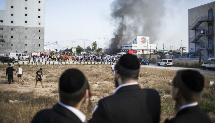 ما علاقة اليمن بقرار عملاق الطيران (رايان إير) وقف رحلاتها إلى كيان “إسرائيل”؟