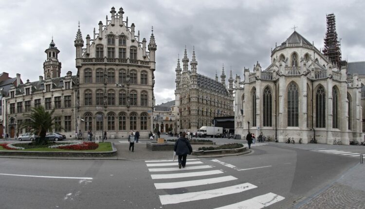 لوفين البلجيكية تقر مقاطعة الشركات المتورطة مع الاحتلال الإسرائيلي