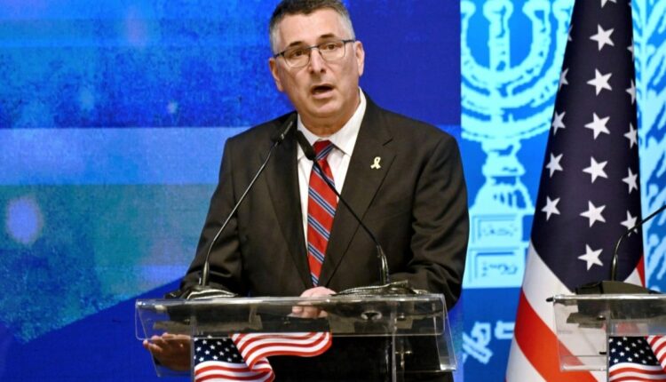 أوروبا بين ضغط الرأي العام وحاجة السلاح الإسرائيلي: ساعر يهدد والمفوضية تتراجع