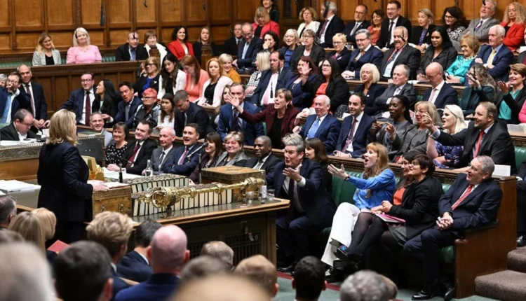 نواب بريطانيون يطالبون باعتقال رئيس الكيان الإسرائيلي فور وصوله لندن