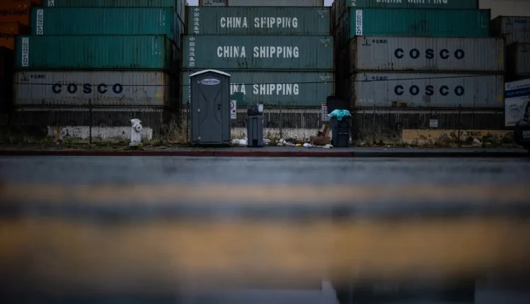 الصين تتوعد بالرد على ترامب وتفرض إجراءات على السفن الأمريكية