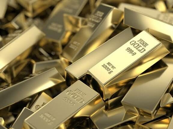 بعد تسجيل ارتفاع قياسي… الذهب يشهد أسرع تراجع منذ سنوات