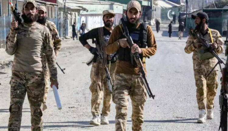 قصف جوي ومدفعي وتصعيد خطير على الحدود الأفغانية الباكستانية