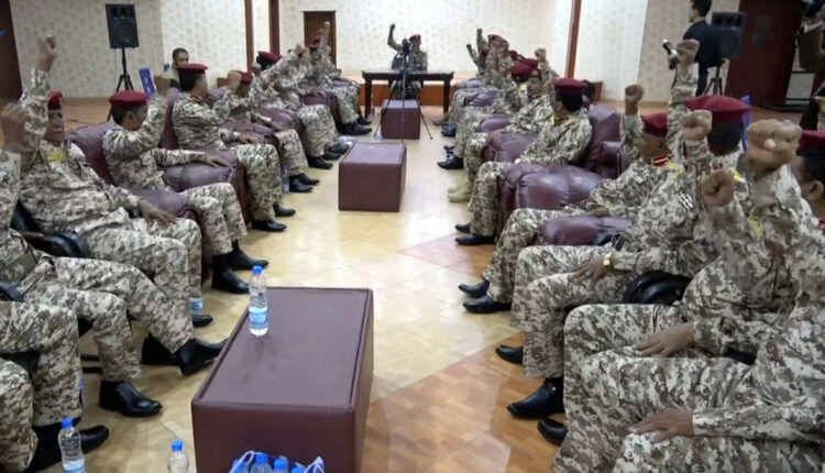 محور الزرانيق..استعداد عسكري وتحركات في مواجهة القادم