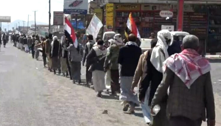 سنحان تحتشد في مسير راجل دعما لفلسطين في ذكرى طوفان الأقصى