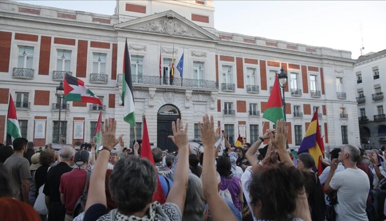 إضراب عام في مختلف المدن الإسبانية تنديداً بجرائم الإبادة في غزة