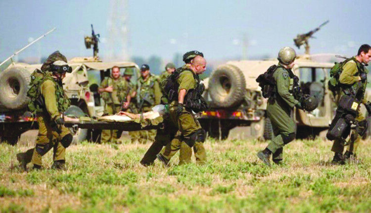 العدو الإسرائيلي يعترف بإصابة ثلاثة جنود بتفجير عبوة ناسفة شمال الضفة الغربية