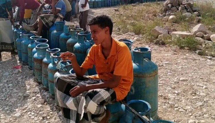 ارتفاع جنوني في أسعار الغاز يشعل غضب المواطنين في سقطرى
