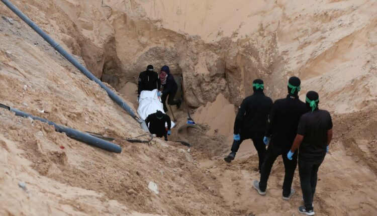 كتائب القسام تعلن جاهزيتها لاستخراج جثث أسرى الاحتلال وتدعو الصليب الأحمر للتدخل